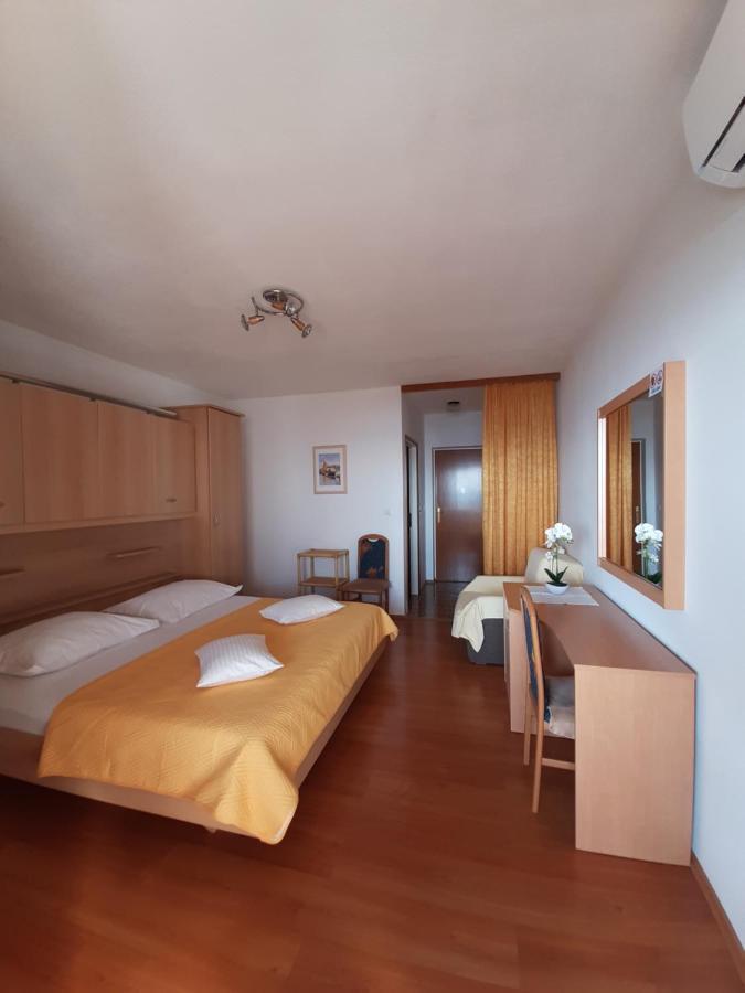 Guest House Fenix Brela Szoba fotó